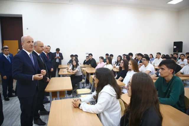 Türkiye-Azerbaycan Üniversitesi Yöneticileri Bakü'de Buluştu