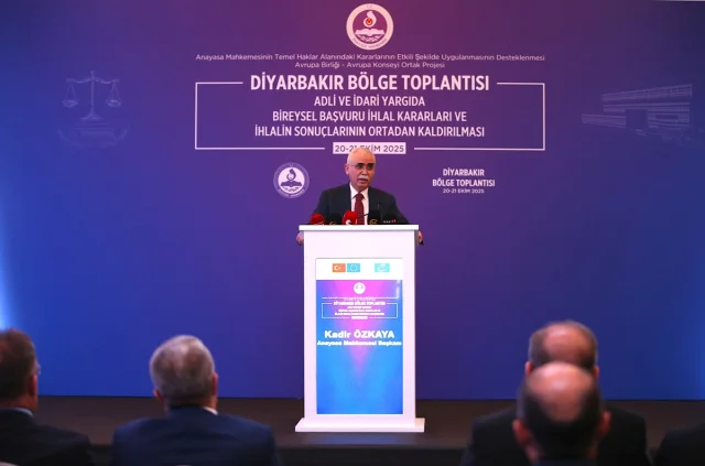 Anayasa Mahkemesi Başkanı Diyarbakır'dan Adalet Çağrısı