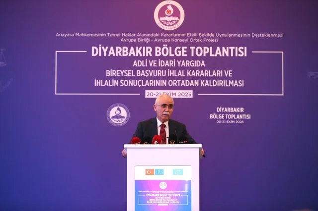 Anayasa Mahkemesi Başkanı Diyarbakır'dan Adalet Çağrısı