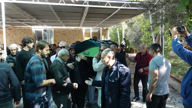 Balıkesir'de korku dolu anlar: Cezaevi firarisi gençleri dehşete düşürdü