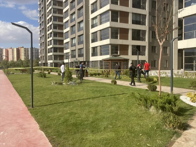 Şanlıurfa'da Gerilim Tırmandı: Bıçaklı Kavga ile Kaos