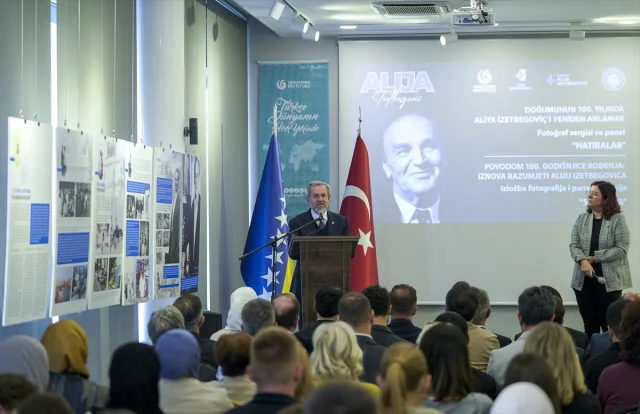 Aliya İzetbegoviç'in 100. Doğum Yılında Derinlemesine İncelendi