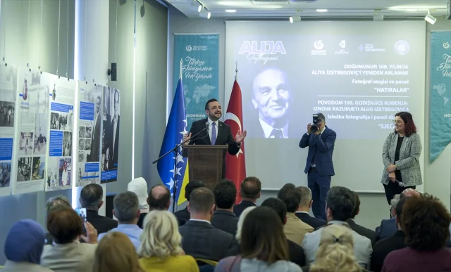 Aliya İzetbegoviç'in 100. Doğum Yılında Derinlemesine İncelendi