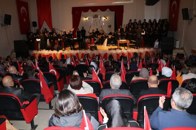 Çankırı'da Gençlerden Sanat Dolu Gece