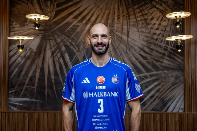 Kaziyski, Halkbank'a Dönüyor... 11 Yıl Sonra Yeniden Sahalarda!