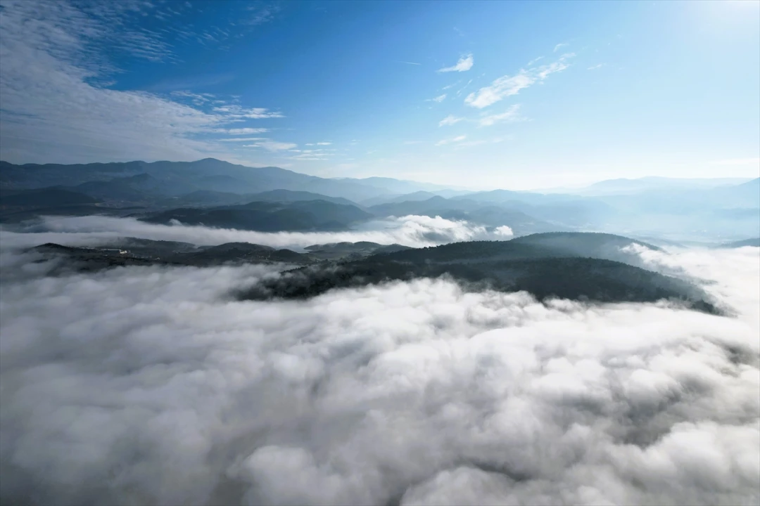 Balıkesir Sinsi Bir Sisle Başladı