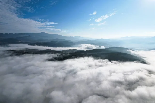 Balıkesir Sinsi Bir Sisle Başladı