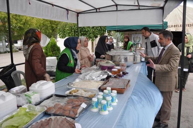 Mardin'de Gazze İçin Hayır Çarşısı Kuruldu: Detaylar ve Tepkiler