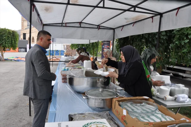 Mardin'de Gazze İçin Hayır Çarşısı Kuruldu: Detaylar ve Tepkiler