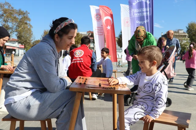 Sakarya'da Geleneksel Oyunlar Festivali: Binlerce Kişi Geçmişle Buluştu
