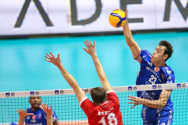AXA Sigorta Kupa Voley'de İBB'nin Fırtına Gibi Zaferi