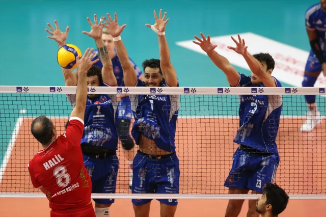 AXA Sigorta Kupa Voley'de İBB'nin Fırtına Gibi Zaferi