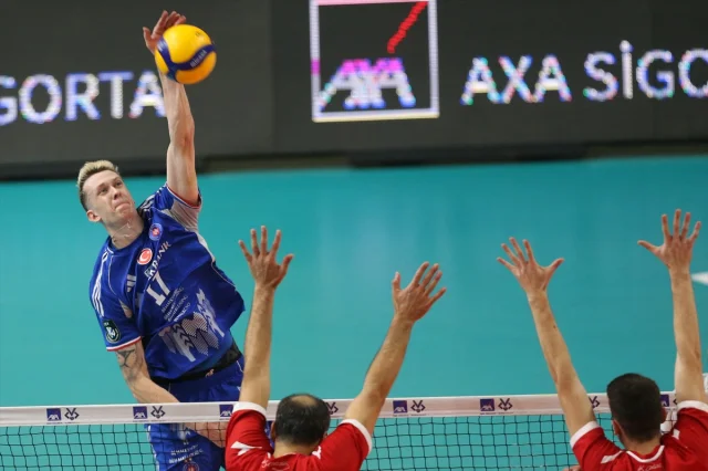 AXA Sigorta Kupa Voley'de İBB'nin Fırtına Gibi Zaferi