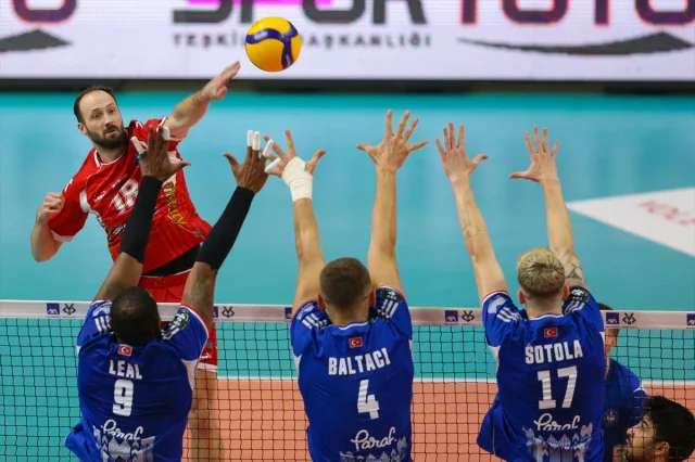 AXA Sigorta Kupa Voley'de İBB'nin Fırtına Gibi Zaferi