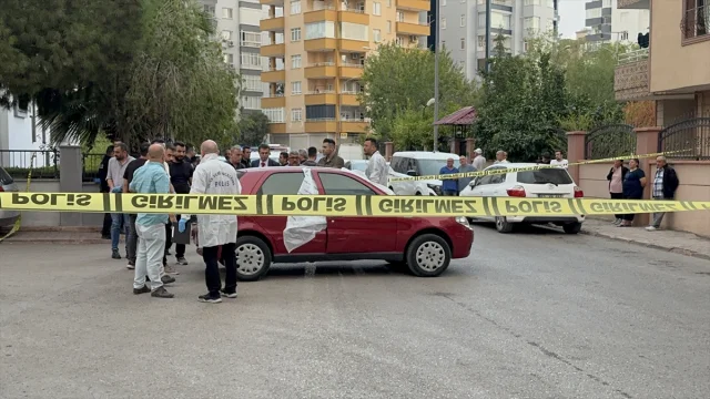 Adana'da Otomobilde Gizemli Ölüm