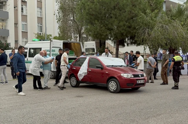 Adana'da otomobilde gizemli ölüm alarmı