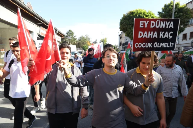 Ürgüp'te Gazze İçin Duygusal Destek Yürüyüşü Artan Katılımla Gerçekleşti