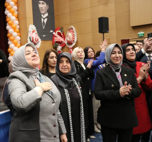 Ercan'dan Sivas'ta Dikkat Çeken Açıklamalar: Kadınlar Barışın Teminatı