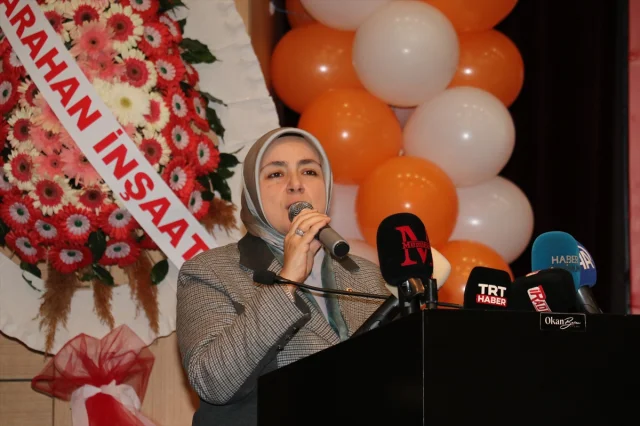 Ercan'dan Sivas'ta Dikkat Çeken Açıklamalar: Kadınlar Barışın Teminatı
