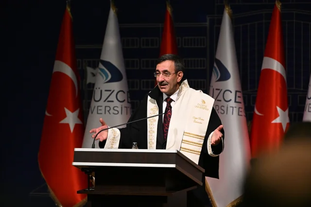 Cevdet Yılmaz'a Düzce'de Fahri Profesörlük: Eğitimde Büyük Yatırımlar