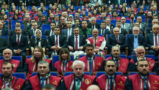 Cevdet Yılmaz'a Düzce'de Fahri Profesörlük: Eğitimde Büyük Yatırımlar