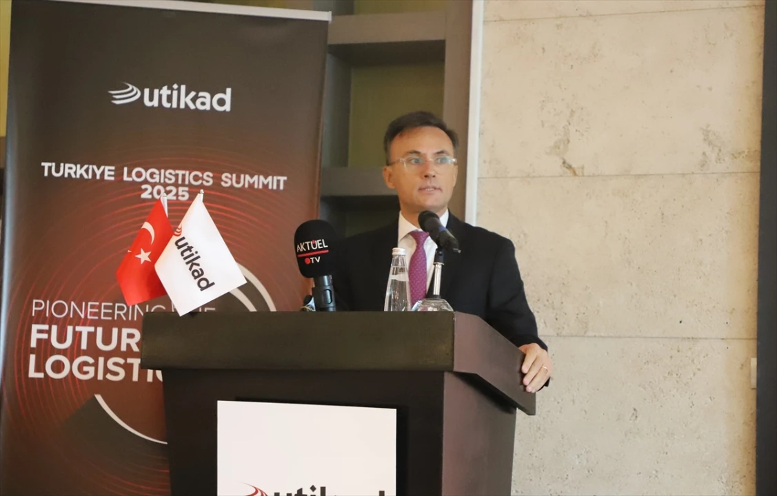 UTİKAD'ın 200 Milyar Dolarlık Hedefi Lojistik Sektörünü Nasıl Dönüştürüyor?