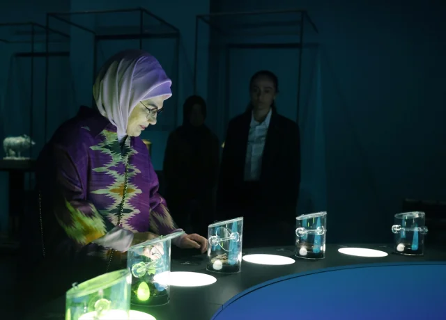 Emine Erdoğan'dan Katar'da İlham Verici Müzik ve Sanat Ziyareti