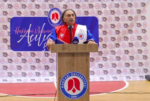 Hakkari Üniversitesi'nde Yeni Eğitim Yılına Filistin Temasıyla Başladı
