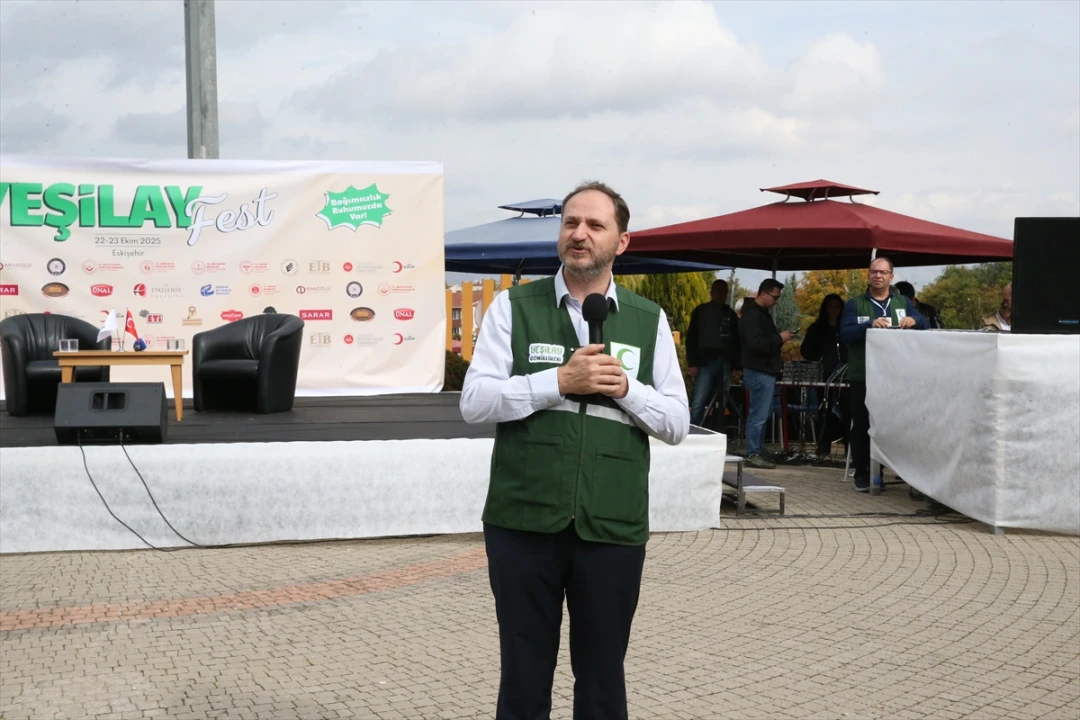 Yeşilay Genel Başkanı Dinç'ten Gençlere İlham Veren Mesajlar