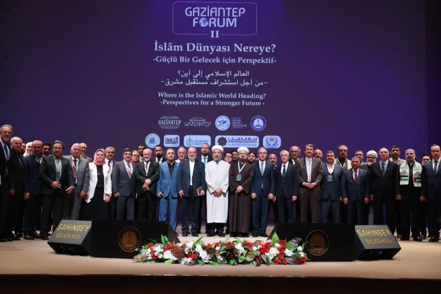 Diyanet İşleri Başkanı Arpaguş'tan Çarpıcı Mesajlar