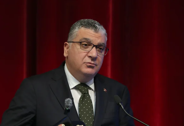 Rize'de Küresel Dönüşüm: Ticaret ve Ekonomi Zirvesi'nde Çarpıcı Açıklamalar