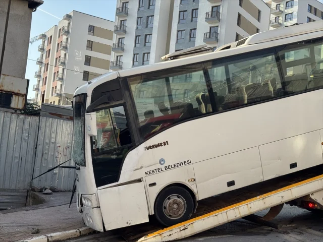 Kocaeli'de trajik midibüs kazası 7 yaralı