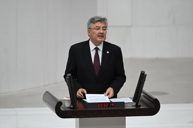 TBMM'de Kritik Öneriler Rafta Kaldı: Ekonomik Krizderinleşiyor