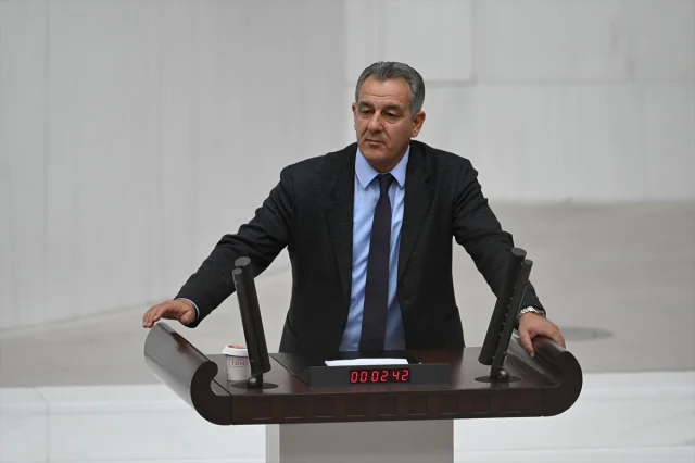 TBMM'de Kritik Öneriler Rafta Kaldı: Ekonomik Krizderinleşiyor