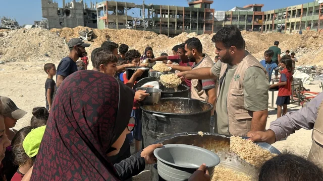 Gazze'de İDDEF'ten Umut Işığı Olmaya Devam Ediyor