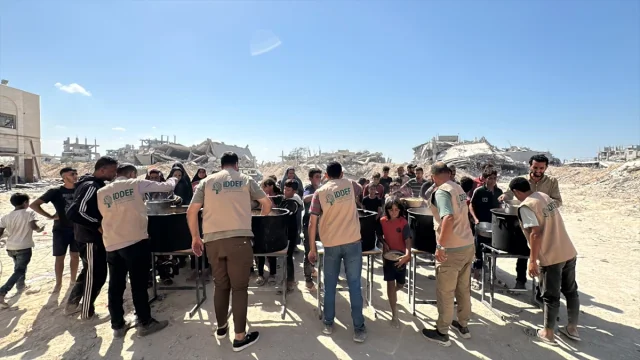 Gazze'de İDDEF'ten Umut Işığı Olmaya Devam Ediyor