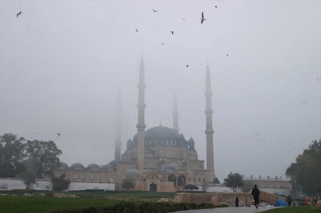 Edirne ve Tekirdağ'da Sisin Büyülü Anları