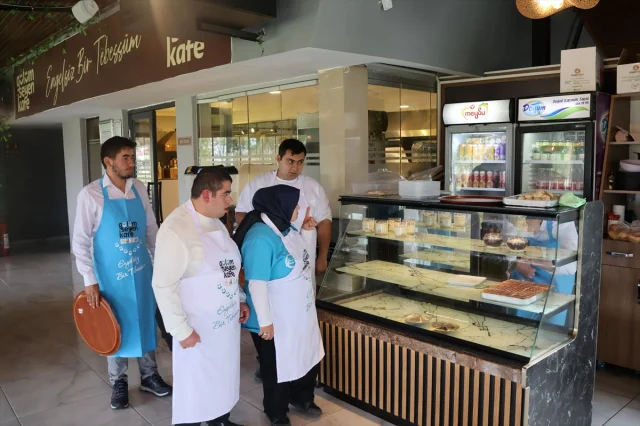Erzurum'da Özel Bireyler İçin Örnek Proje: Gülümseyen Kafe