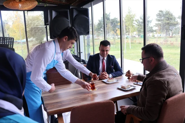 Erzurum'da Özel Bireyler İçin Örnek Proje: Gülümseyen Kafe