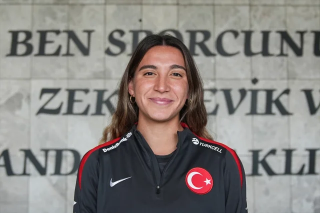 A Milli Kadın Futbol Takımı B Ligi'nde Kalma Mücadelesi Veriyor