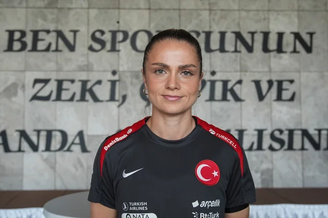 A Milli Kadın Futbol Takımı B Ligi'nde Kalma Mücadelesi Veriyor