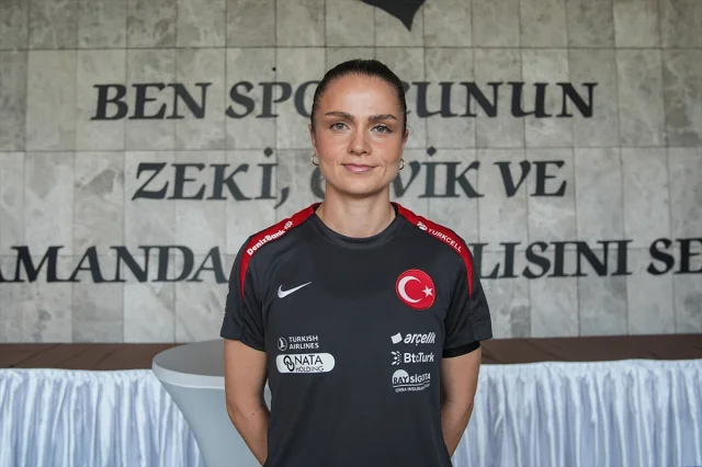 A Milli Kadın Futbol Takımı B Ligi'nde Kalma Mücadelesi Veriyor