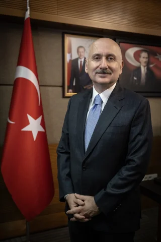 Adil Karaismailoğlu turizmdeki büyük değişimi açıkladı