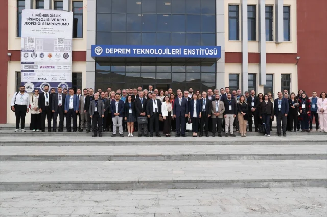Erzincan'da Jeofizik Sempozyumunda Deprem Teknolojileri Gündemde