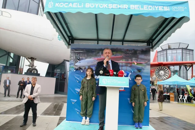 Kocaeli'de Eski Uçak İlham Veren Bir Merkeze Dönüştü