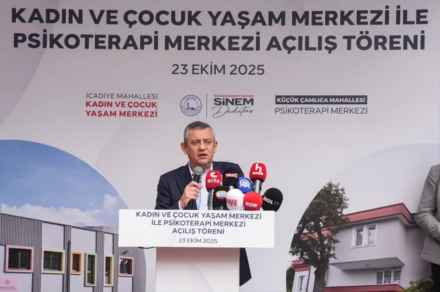 Özgür Özel Üsküdar'da Kadın ve Çocuk Yaşam Merkezinin Açılışında Çarpıcı Mesajlar Verdi