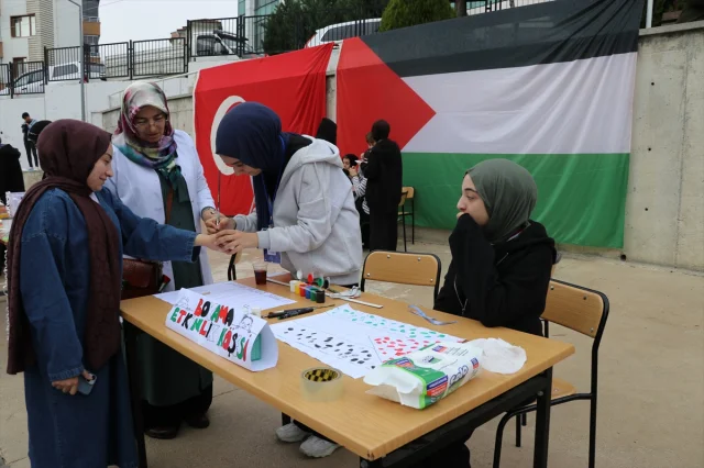 Öğrenciler Gazze İçin Bir Araya Geldi Amasyada Duygu Dolu Kermes
