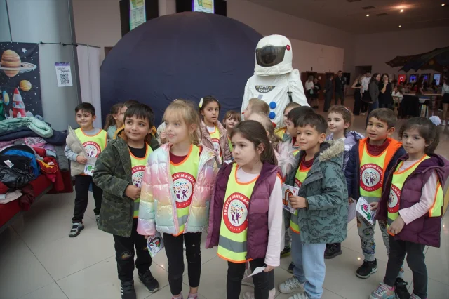 Edirne'deki Trakya Keşif Fest ile Öğrenciler Bilim ve Sanata Doyuyor