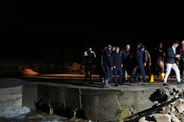 Foça'da Sel Felaketi: Kayıp Vatandaşın Durumu Ne Olacak?