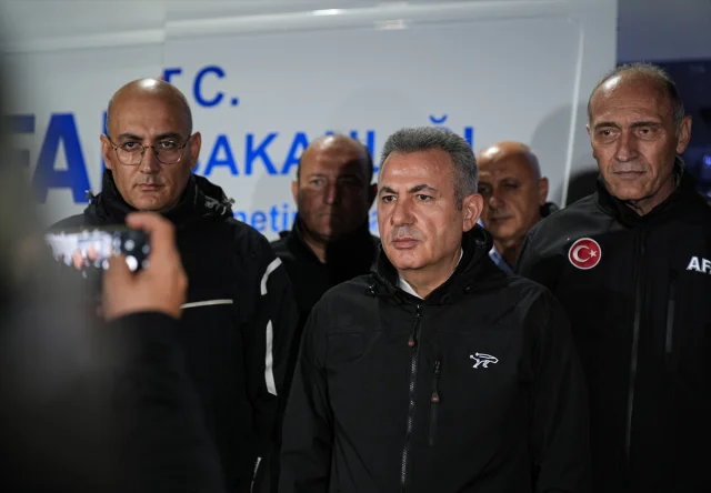 Foça'da Sel Felaketi: Kayıp Vatandaşın Durumu Ne Olacak?